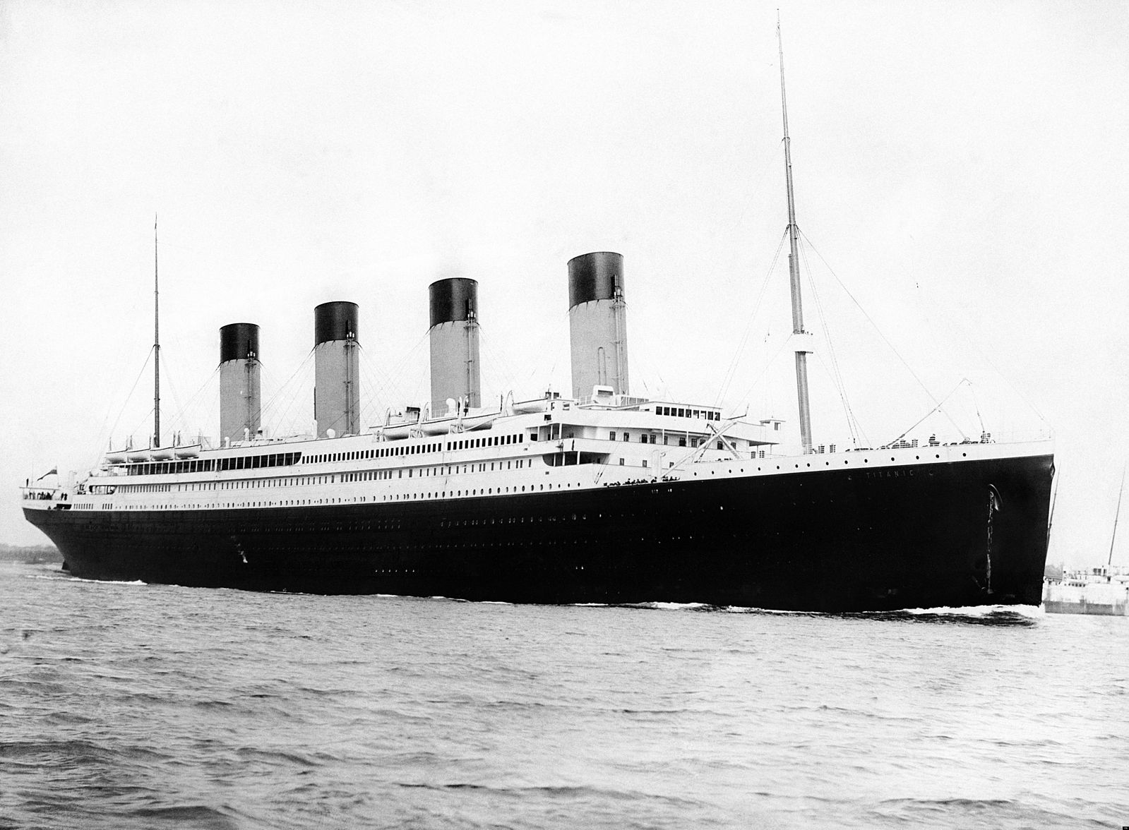 １９１２年４月１５日にタイタニック号が沈没しています。: GOOD BAD UGLY